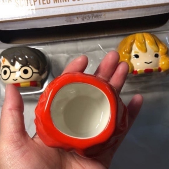 Harry Potter Ceramic Sculpted Mini Cup Set from the Wizarding World - Picture 6 of 6